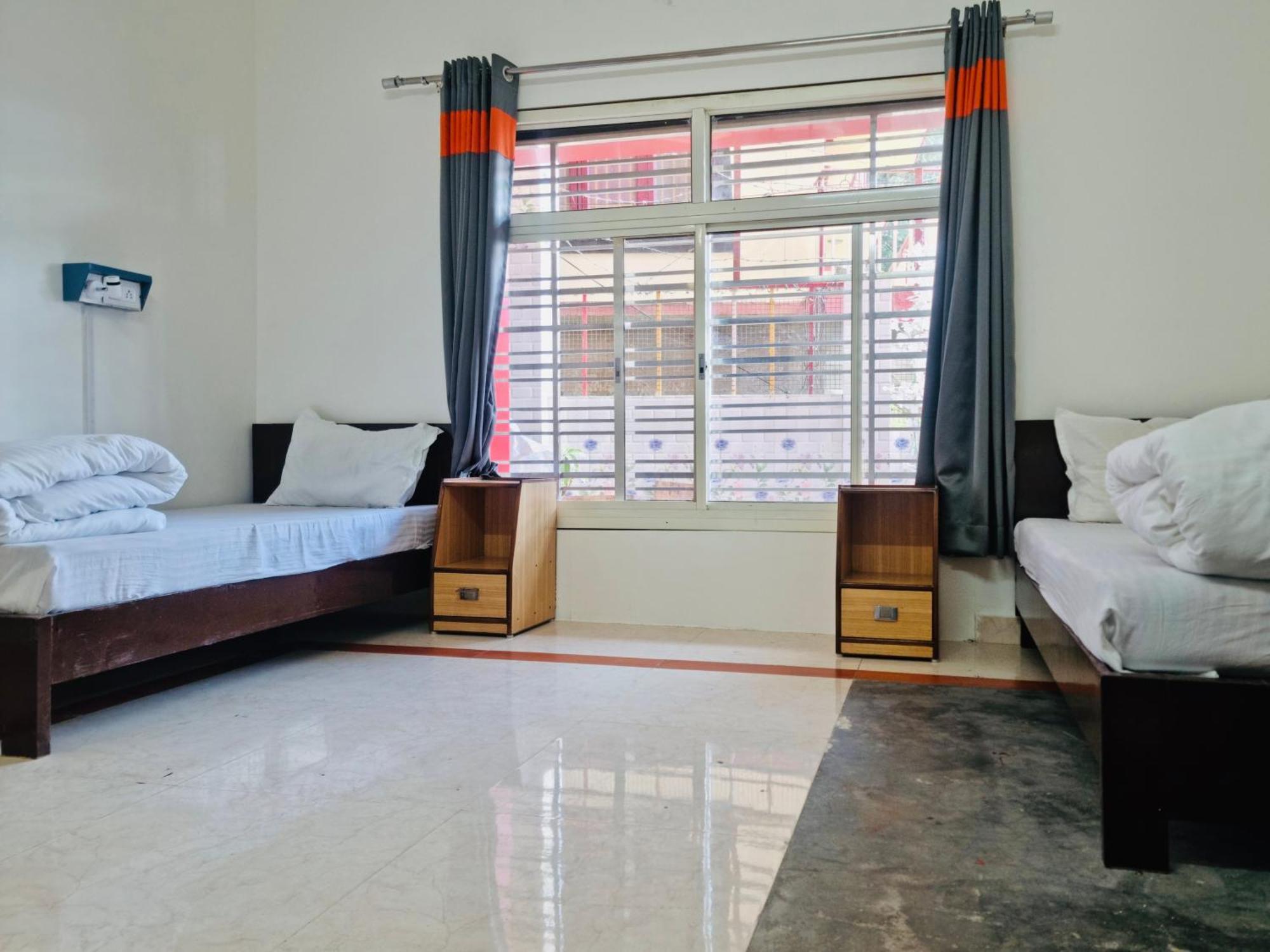 Live Free Hostel, Mcleodganj Маклеод-Гандж Екстер'єр фото